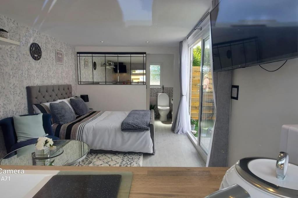 Ferienwohnung Adorable Private Couples Retreat With Hot Tub Llanfechell Exterior foto